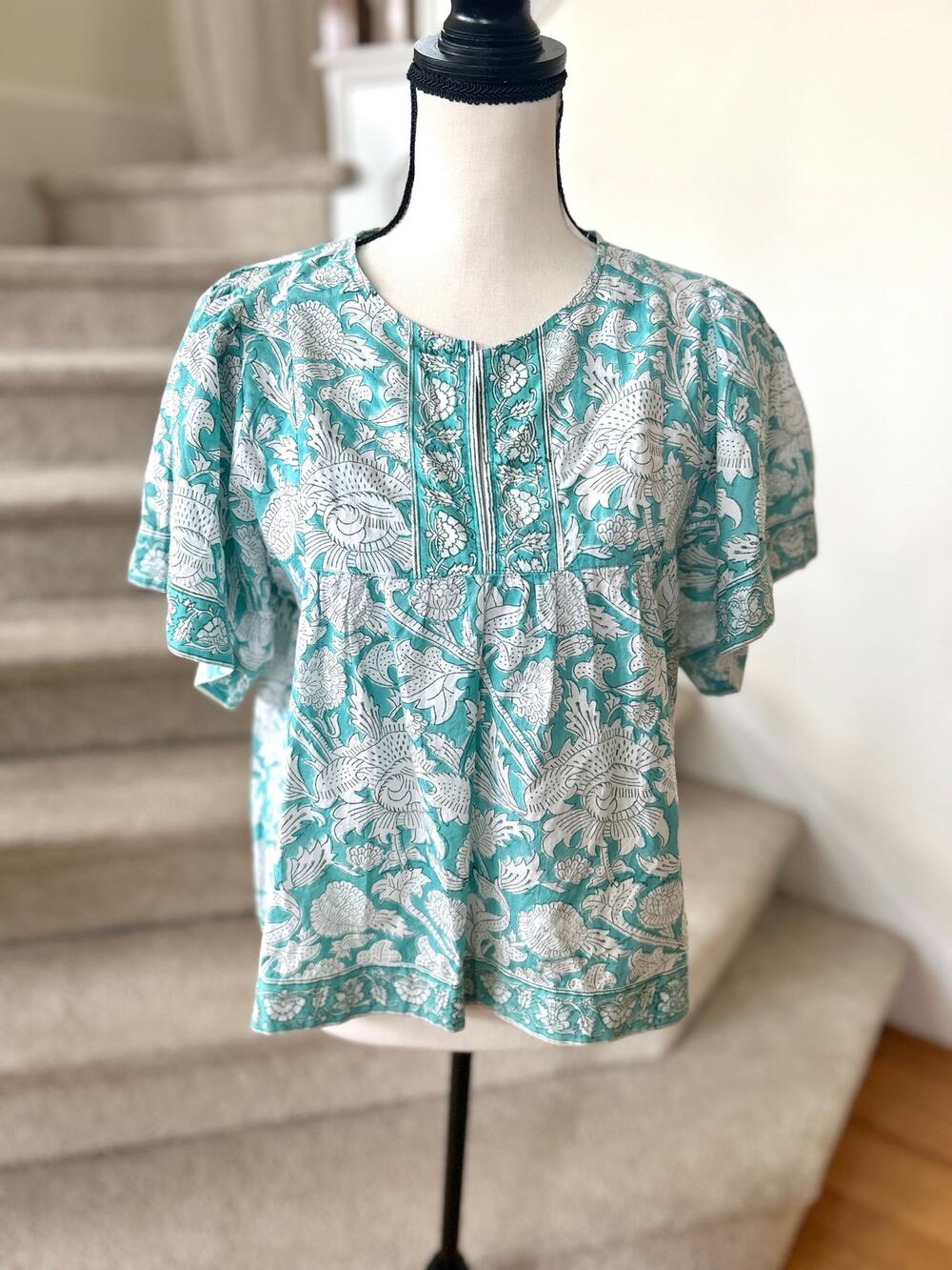 Marea Aqua Blue & White Floral Block Print Short Sleeve Tunic Top
